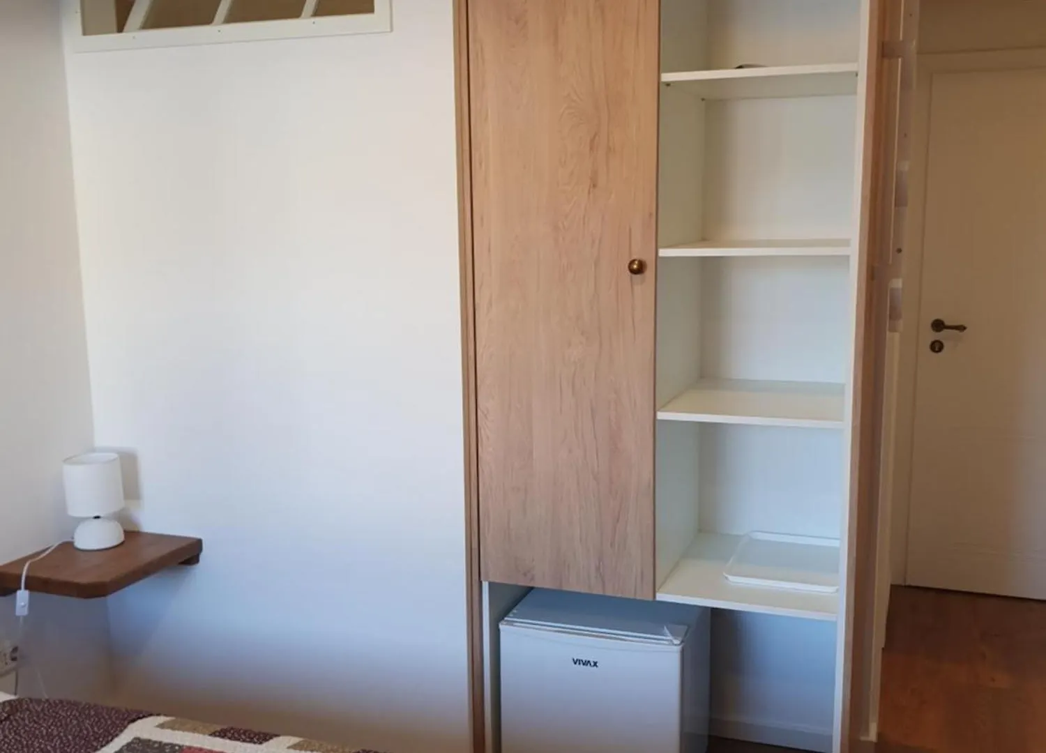 Room Cs Cres